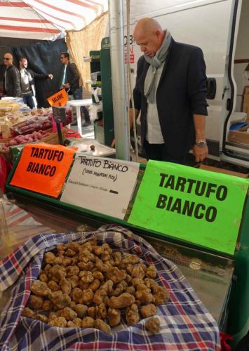 That little piece on the scale ... 65 euros (or just on $100)