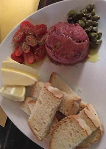 Cavallo Carpaccio (okay we won't really miss the horse meat)