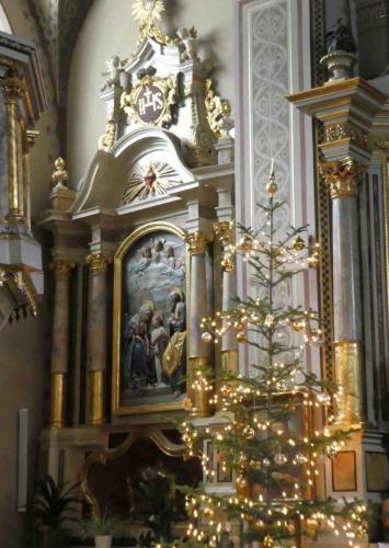 The first chapel on this site, dedicated to Saint Cristina, was built in the 12th century