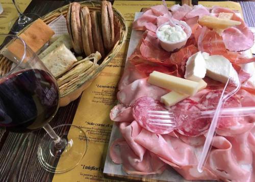Delicious 'tagliere' of meats and cheese