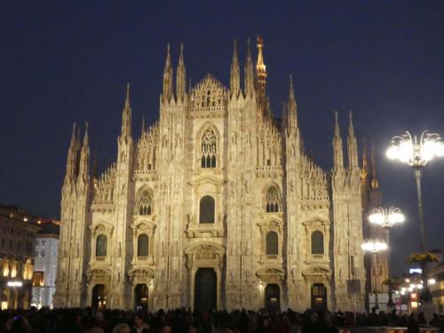 With a footprint of 12,000 square metres, the Duomo di Milano holds up to 40,000 people