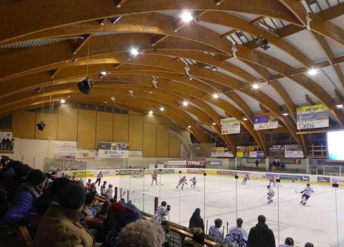 One night we went to an ice hockey match at the stadium in Selva