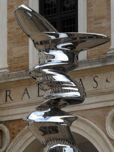 It's a work by British sculptor, Tony Cragg