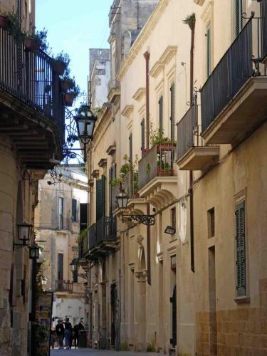 Via Giuseppe Libertini leads to the heart of the historic centre