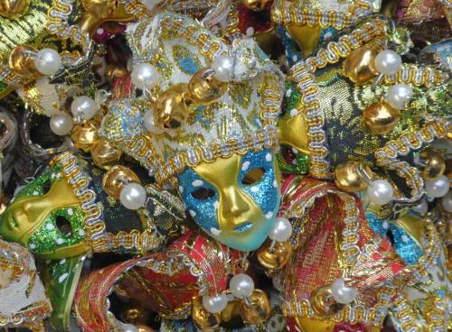 Beautiful mini masks, yours for only 2 euro each 