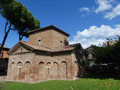 The Mausoleum of Galla Placidia (c430)