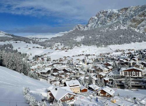 Selva is the third major town in the Val Gardena