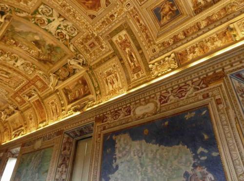The Vatican Museums' extraordinary Gallery of Maps; it took geographer Ignazio Danti three years to complete 40 panels (1580–1583) 