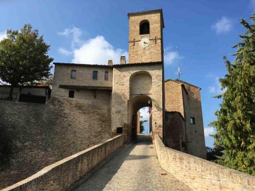 The entrance to Montegridolfo