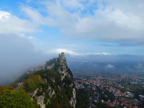 That iconic frame of Guaita (taken from the top of Cesta tower)