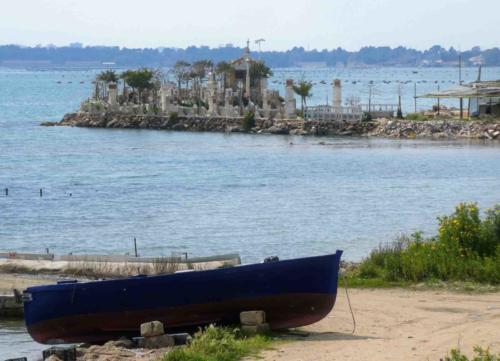 On the drive down the coast we came across this little sailors' cemetery set on a tiny finger of land reaching out into a bay