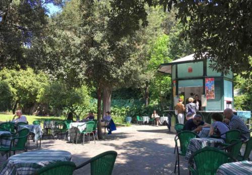 And aperitivo at the kiosk around the corner