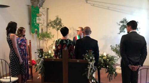 The wedding was conducted in Italian (by the Mayor) and translated into English (by Benedetta) :)