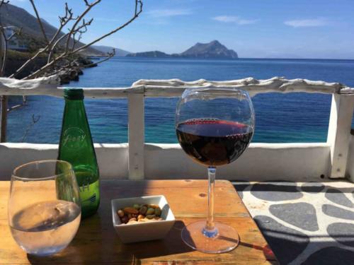 Of course, the experience of a great meal is not only about the food itself, but also where it's enjoyed ...