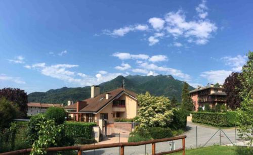 Though fortunately not during our visit; this was our view over breakfast each morning