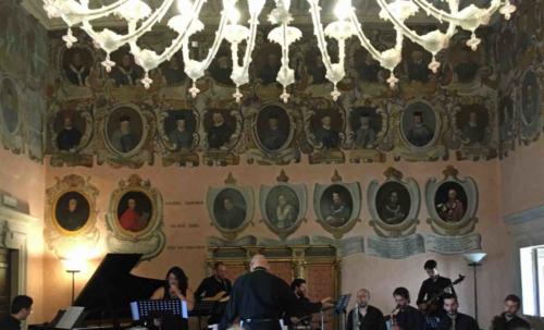 The idea of the Festival of Two Worlds was to run concurrent festivals in Italy and Amercia, showcasing both countries' artistic cultures