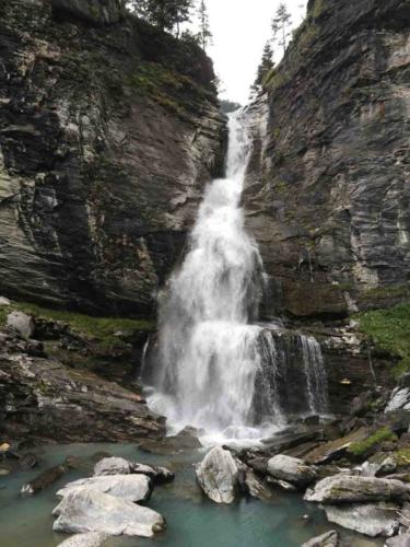 And on the way home, the bonus of this lovely waterfall