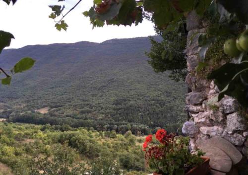 Fontecchio sits high above the Aterno River, one of many small villages dotted along this valley