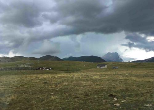 Right in the middle of Campo Imperatore there's a tiny cheese-maker's hut 
