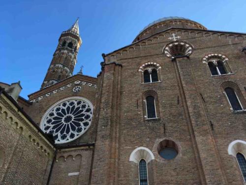 Construction of the Basilica began in 1232 (a year after Saint Anthony's death) 