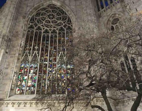 From the outside looking in to the extraordinary cathedral