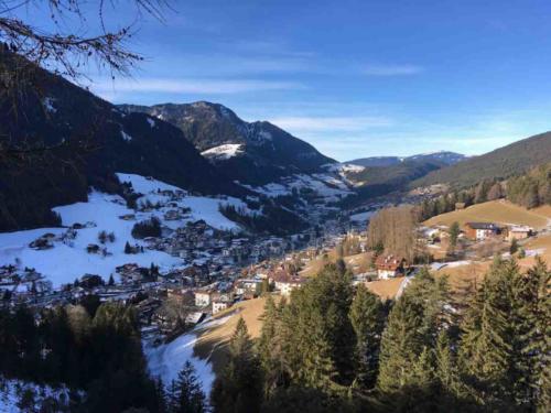 There was a lot less snow in Ortisei this year, but that in no way diminished our joy at being back in Val Gardena
