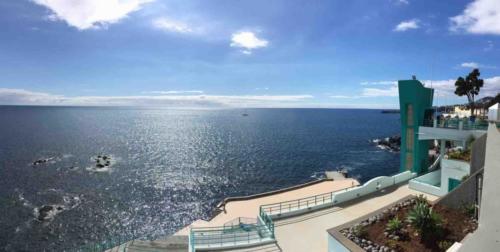 But if you can't live on Madeira, who could begrudge anyone the opportunity to bask in beauty like this - even if only for a couple of weeks a year?