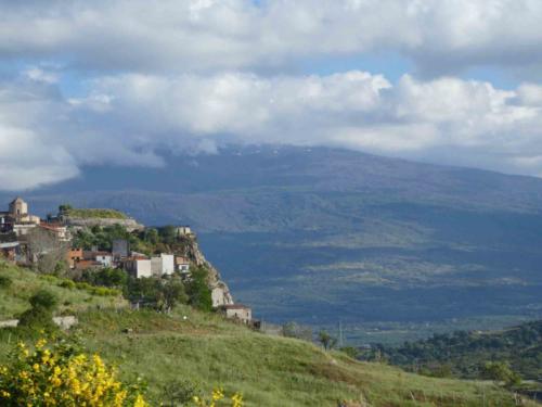 We were headed for the hill town of Montalbano Elicona