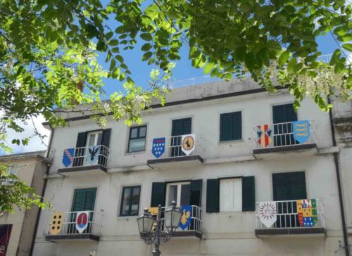 We spent a really lovely day here meeting relatives of Australian friends (though we were welcomed like relatives ourselves)