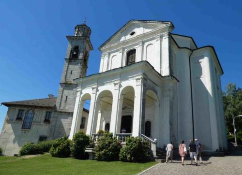 The complex comprises the parish house, the bell tower and the 'new' church which was completed in 1738 