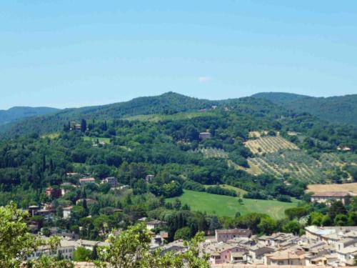 Spoleto's location puts it within easy reach of walks in the Umbrian countryside