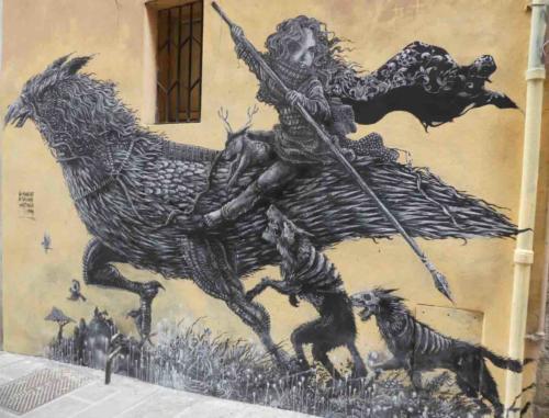 In 2012 a group of locals here (Fiorivano le Viole - the Blooming Violets) decided to fight back