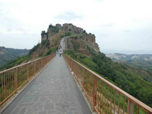 The footbridge that is the only access to Civita