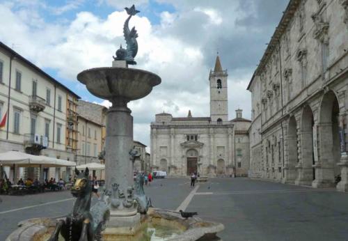 Nearby Piazza dell'Arengo, with the Cathedral of Saint Emygdius at one end
