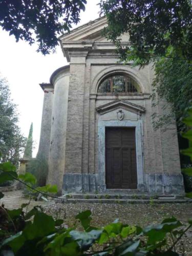 There are small churches like this one, as well as hermitages and convents scattered throughout the hills