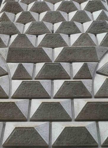 Today the Palace houses Milan's Museo d'Arte e Scienza