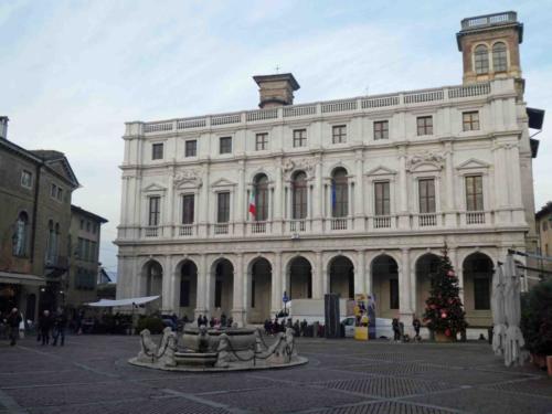 Piazza Vecchia - the heart of Città Alta in every sense 