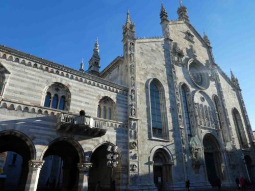 Como Cathedral is beautiful and houses a number of precious paintings