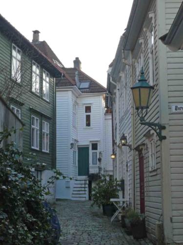 In the Middle Ages Bergen was an important trading post, exporting dried cod to Europe