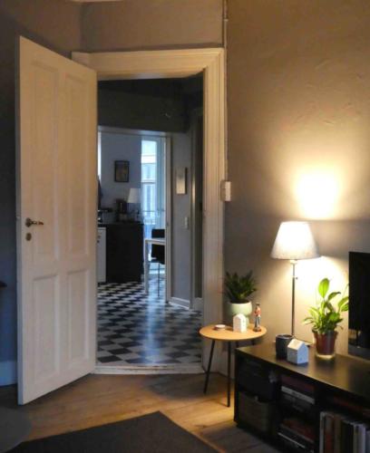 This was a great apartment in a great building 