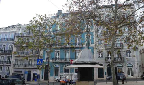 If you're not looking down here you're sure to be looking up - at the azulejo, the beautiful polished ceramic tiles that decorate the facades of many buildings