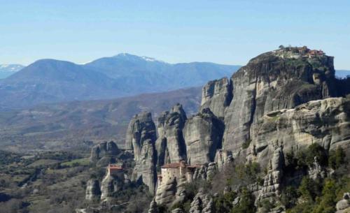 Today only a few monks (or nuns) live in the Meteora monasteries and, at certain times during the week, the buildings are open to the public 