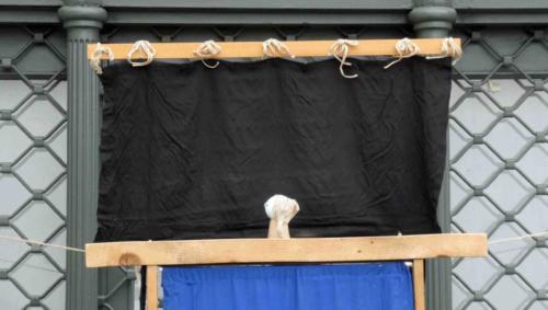 No music, no dialogue, no big set and no flashing lights - this was simple, clever storytelling at its best and we loved it