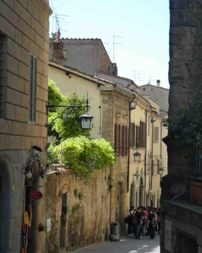 Fun facts: Michelangelo was born near Arezzo, and the Renaissance poet and scholar Petrarch was also born here and described the city as the place where he 'saw the light'