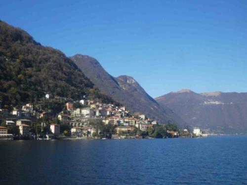 But of course everyone comes to see the lake itself