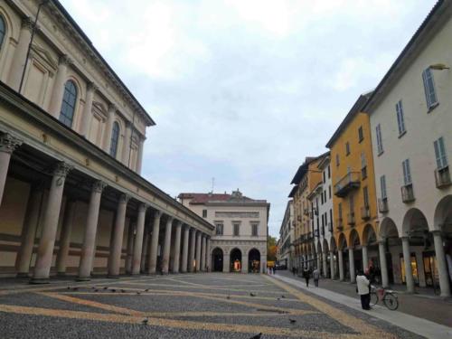 They're not necessarily show-stopper destinations