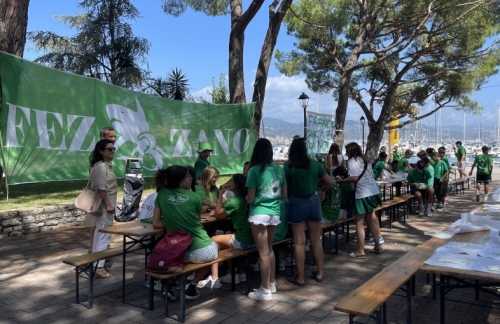 The day's festivities kicked off early with a lunch for members of the Fezzano rowing club.