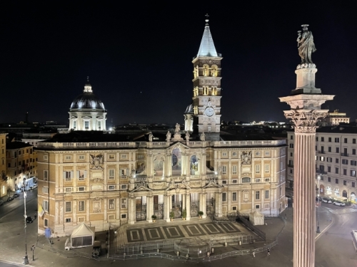 It began when our beautiful friends, Rita and Elio, called to say they'd like to meet us in Rome to catch up one more time before we left Italy. 