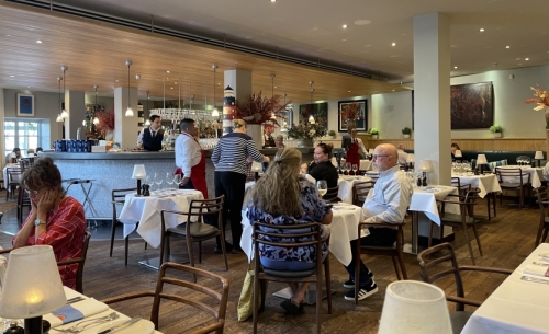 In my defence, I'd looked at pictures of the restaurant (see above) and thought it would be great to sit in the window, watching the sunset over the harbour and/or sea. What I didn't know is that the windows overlook a car park.
