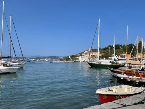 10 minutes further south along the coast, Le Grazie is a bit bigger and busier than Fezzano, but pretty nonetheless.